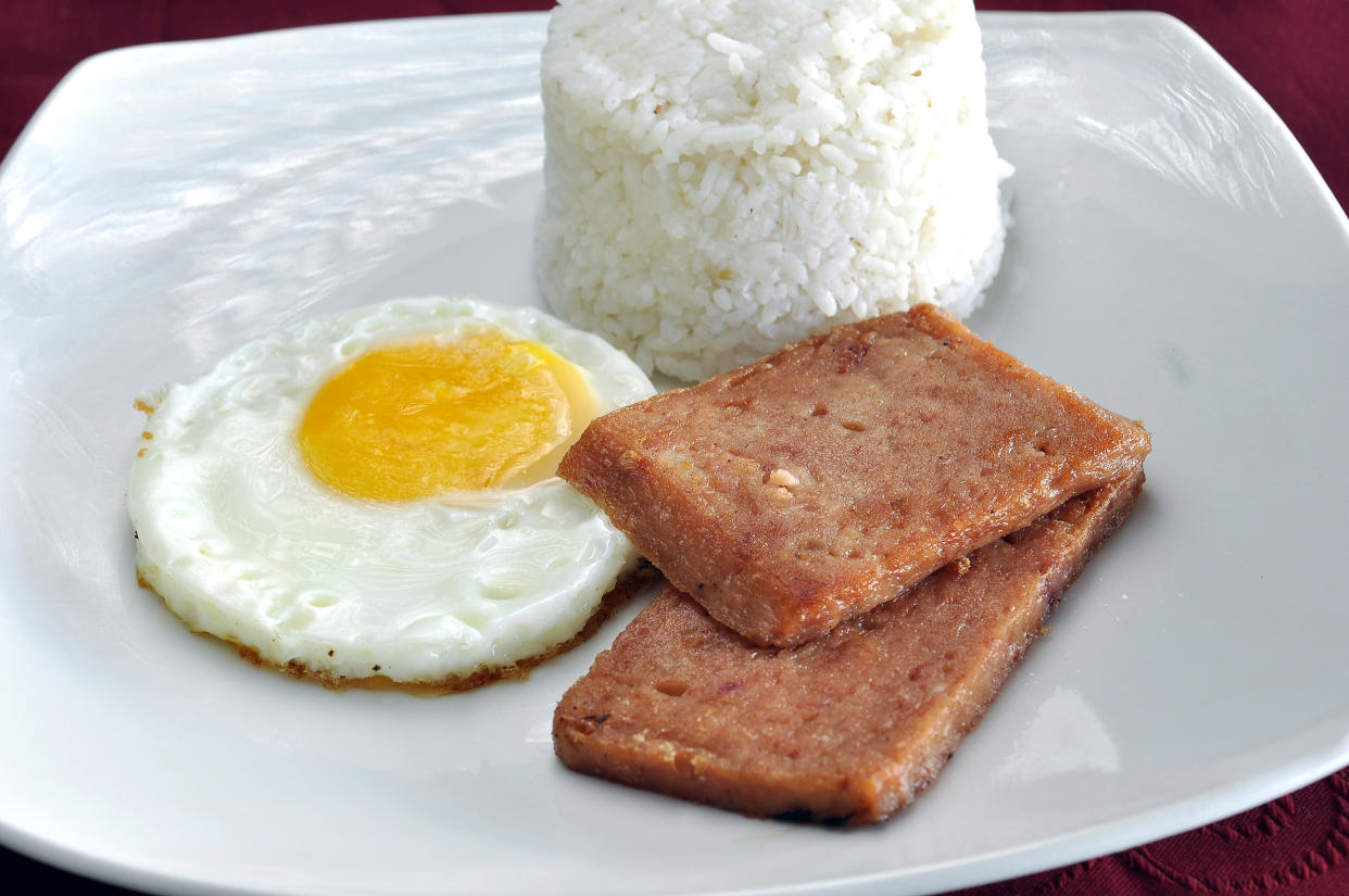 A traditional Hawaii breakfast of fried Spam, a fried egg and rice. (ranie decolongon images / Getty Images)