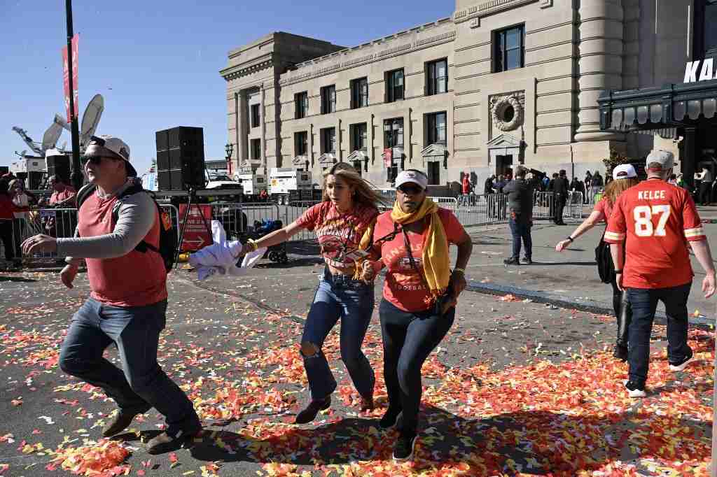 Imágenes del tiroteo en el desfile por el campeonato de los Chiefs en el Super Bowl en Kansas City el 14 de febrero de 2024