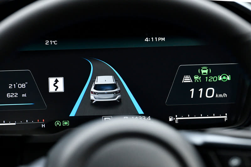 此次Levorg搭載EyeSight X系統，具有GPS和地圖連動能主動調節車速功能。