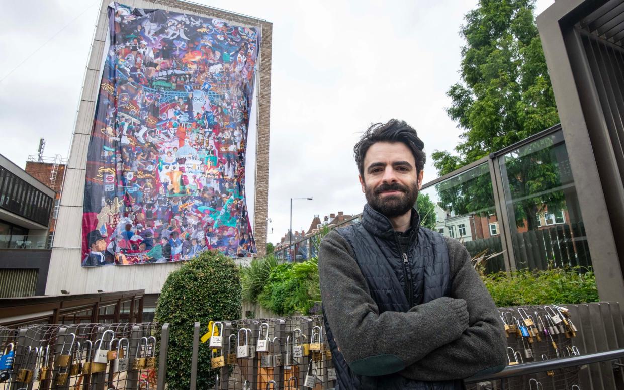 Leon Fenster unveiling his mural in North London today