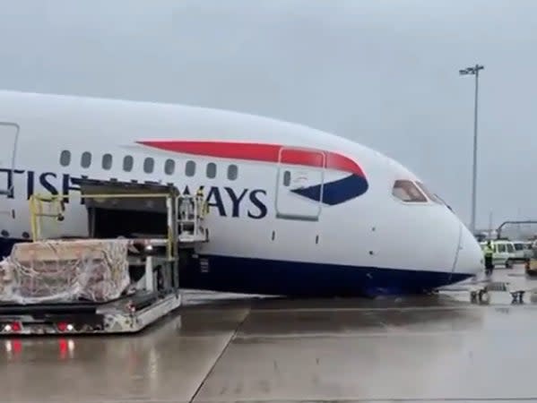 The BA aircraft’s front fuselage was seen resting on the tarmac (Twitter/@Train_PlaneHub)