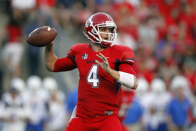 Derek Carr's Jersey Retired At Fresno State Home Opener