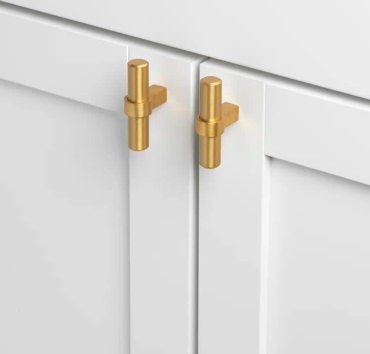 The gold-tone stainless steel bar knobs