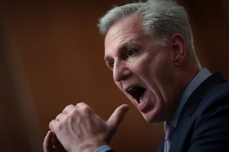 El republicano Kevin McCarthy, en la sesión de ayer en el Capitolio, en Washington. (WIN MCNAMEE / GETTY IMAGES NORTH AMERICA / Getty Images via AFP)