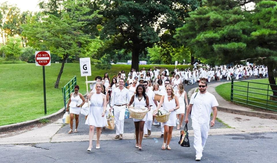 Guests at Le Dîner en Blanc bring their own picnic supplies.