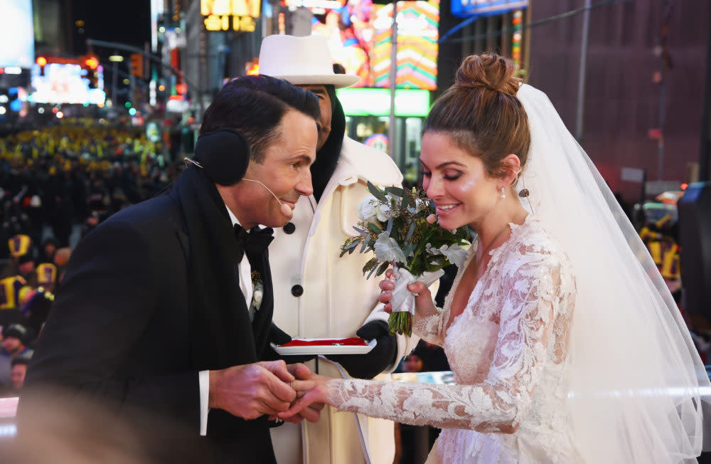 Maria Menounos got married live on TV — and also in 10 degree weather