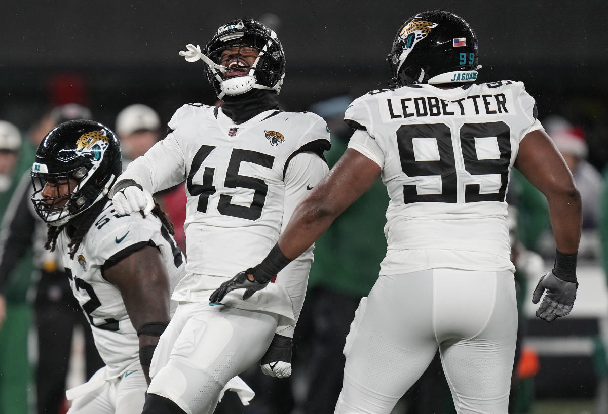 Eagles 29, Jaguars 21: Jacksonville loses sloppy game in the rain