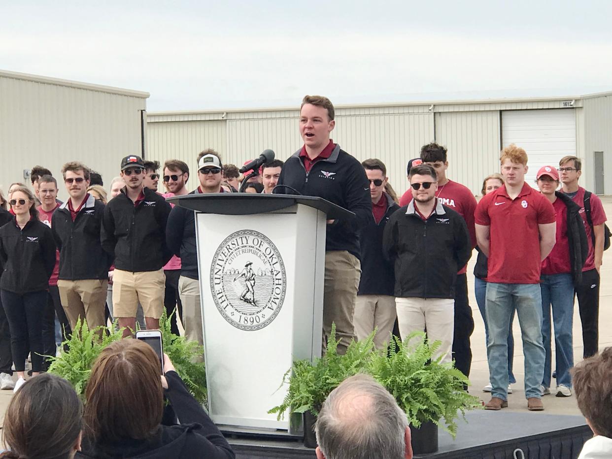 OU senior Ben Arnold, a senior at the University of Oklahoma, speaks during the unveiling of the new airplanes. Arnold, of Flower Mound, Texas, is a certified flight instructor who plans to become a professional pilot.