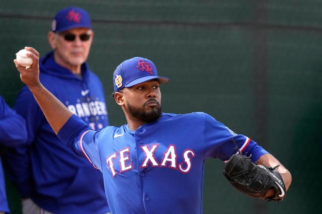 At Texas Rangers spring training, prospects lean on vets to set example