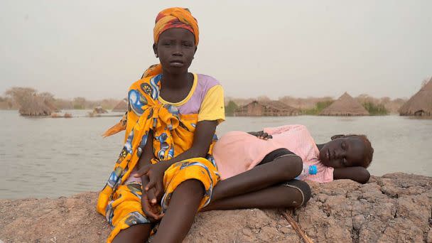 PHOTO: Hundreds of thousands of people displaced by both conflict and climate in the town of Bentiu depend on humanitarian workers, such as from the World Food Programme, for necessary supplies and food. (Esther Castillejo/ABC News)