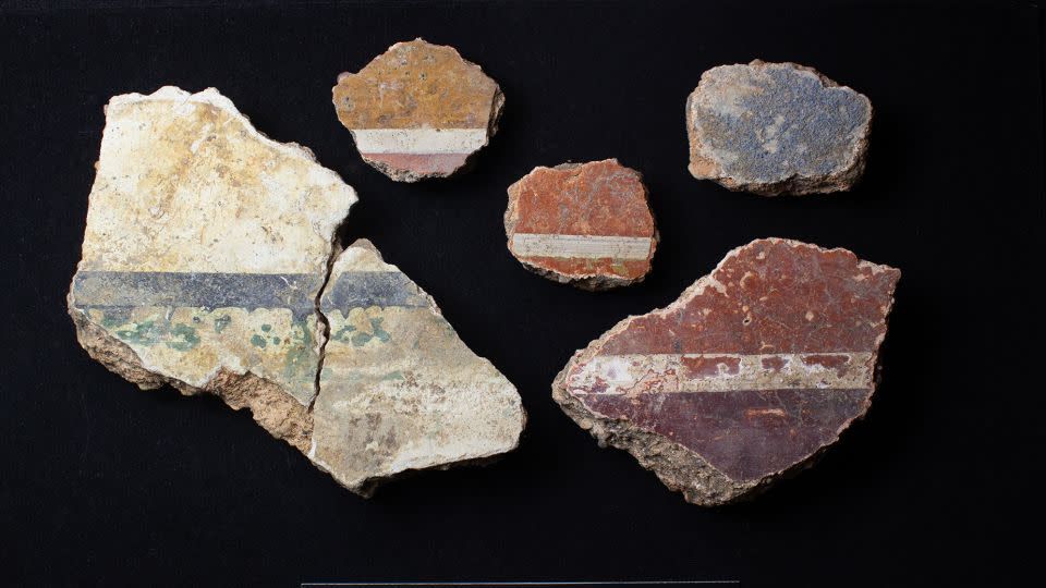 Archaeologists found huge quantities of painted plaster. - Red River Archaeology Group