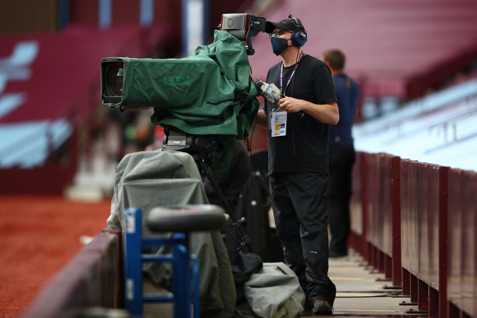 As well as medical staff, media staff covering the game must also wear protective gear and face masks.