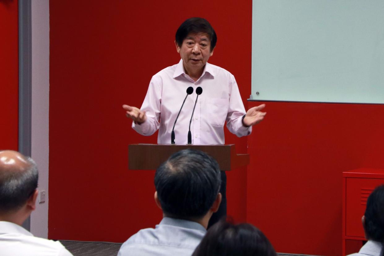 Transport Minister Khaw Boon Wan addresses reporters at a media briefing on the North-South Line disruption of 7 October, on Monday, 16 October, 2017. PHOTO: Dhany Osman/Yahoo News Singapore