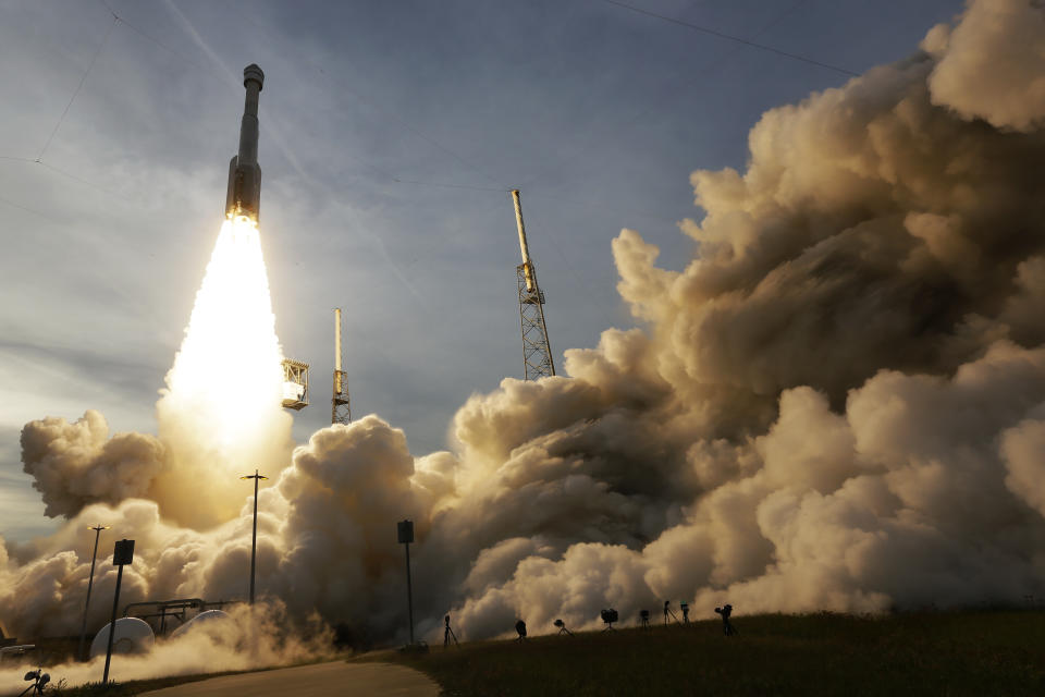 A United Launch Alliance Atlas V rocket carrying the Boeing Starliner crew capsule lifts off on a second test flight to the International Space Station from Space Launch Complex 41 at Cape Canaveral Space Force station in Cape Canaveral, Fla., Thursday, May 19, 2022. (AP Photo/John Raoux)