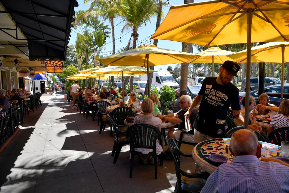 St. Armands Circle is a popular dining and shopping district. The city of Sarasota is planning to improve the area's streetscape.