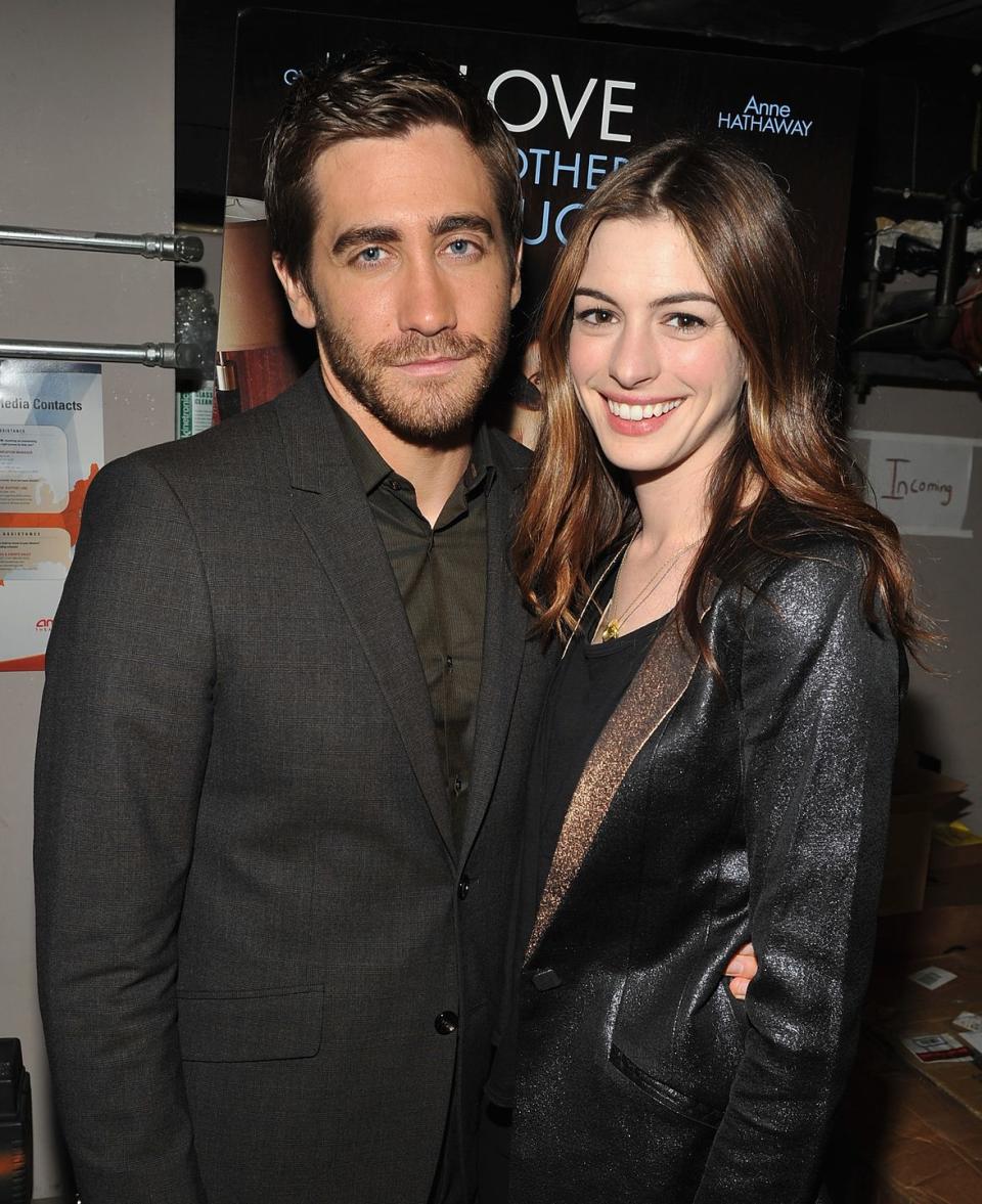 Jake Gyllenhaal and Anne Hathaway