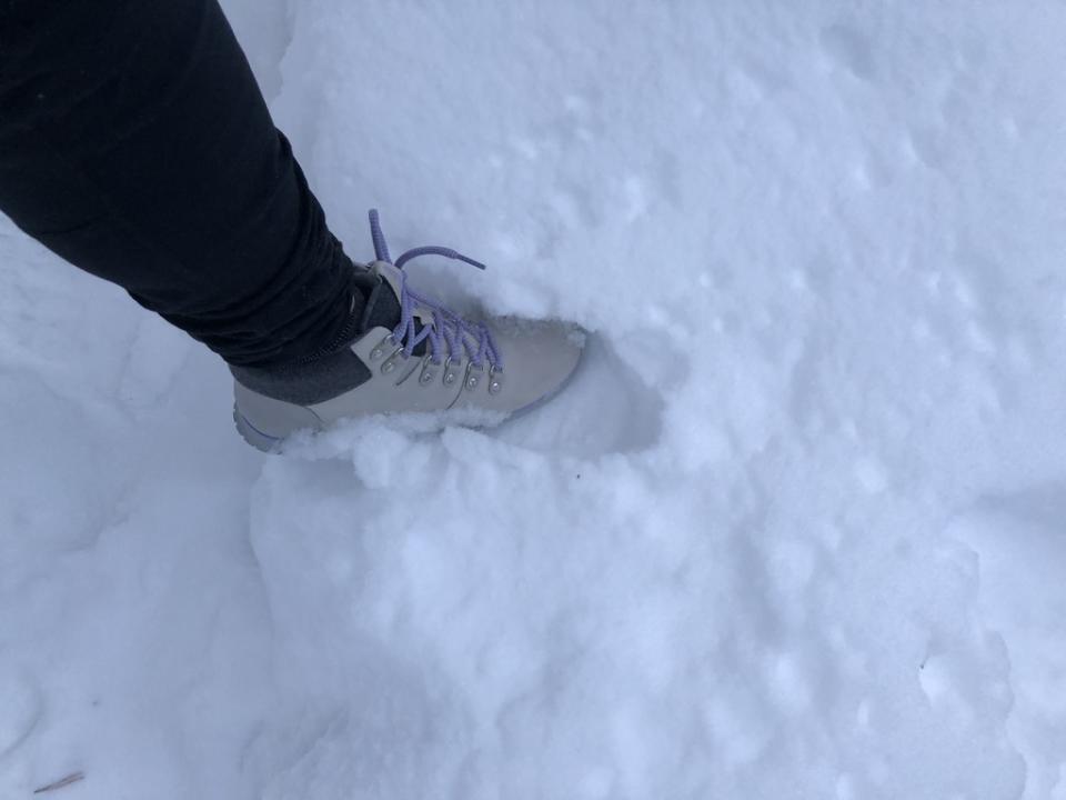 Yahoo Lifestyle fashion editor wearing the Cole Haan Women’s Zerøgrand Waterproof Hiker Boot in Luleå, Sweden. (Photo: Julie Tong/Yahoo Lifestyle)