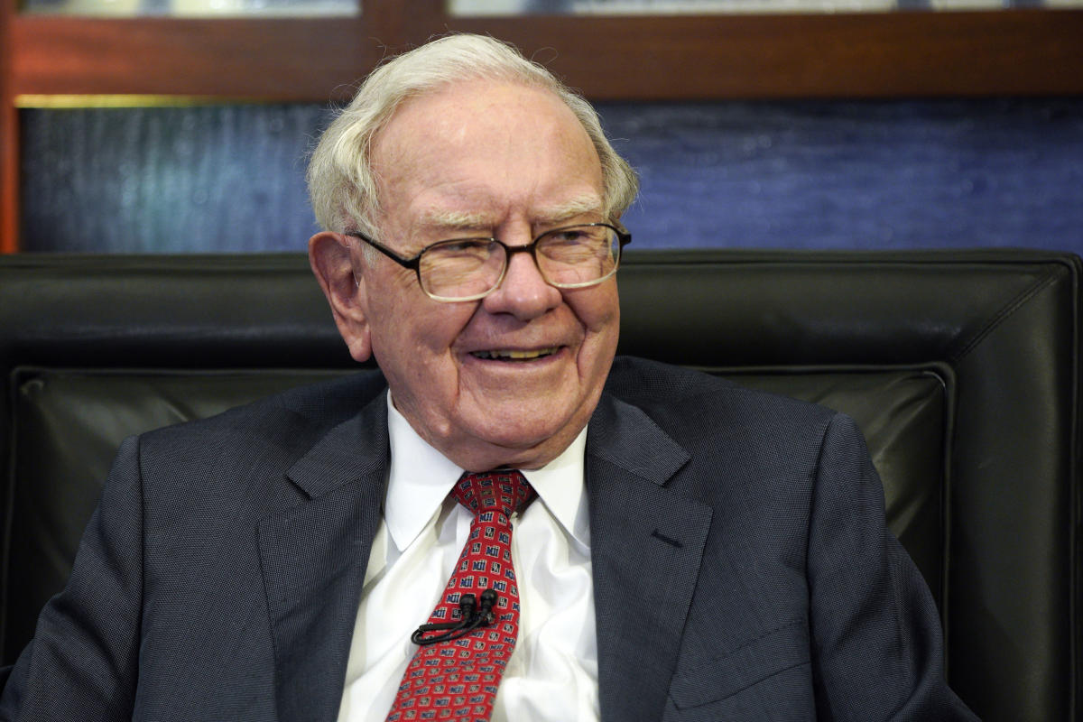 Warren Buffett's firm buys more Occidental Petroleum and now owns more than 25% of the oil producer