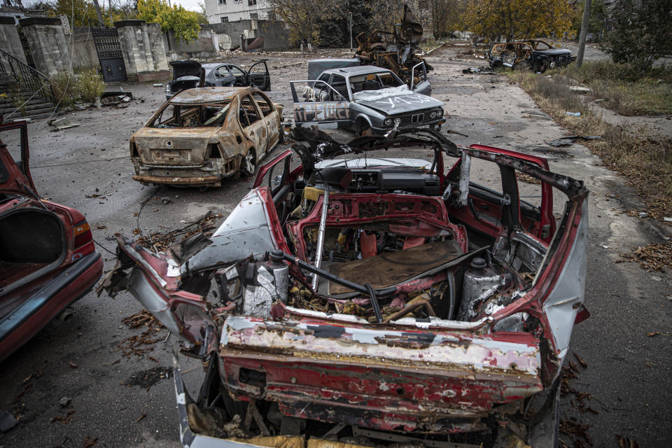 Damaged vehicles in the Kherson region