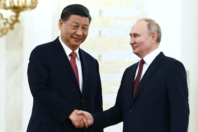 El presidente ruso Vladimir Putin se reúne con el presidente de China Xi Jinping en el Kremlin en Moscú el 21 de marzo de 2023. 