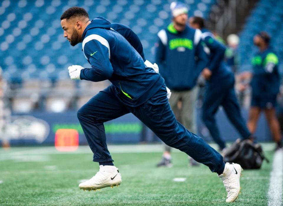 Seattle Seahawks tight end Tyler Mabry, 85, warms up before the start of an NFL game against the New York Jets at Lumen Field in Seattle, Wash. on Jan. 1, 2023.