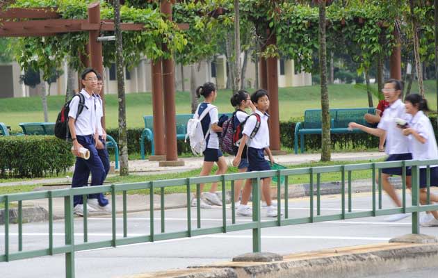 Singapore's education system will be changed to include the teaching of political values. (Yahoo! photo)