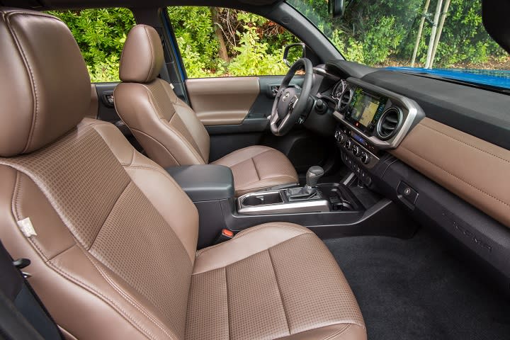 2017 Toyota Tacoma Limited rear seats photo