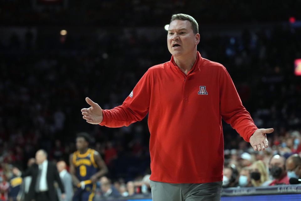 Arizona head coach Tommy Lloyd reacts to a foul call during the first half of an NCAA college basketball game against California, Saturday, March 5, 2022, in Tucson, Ariz. (AP Photo/Rick Scuteri)