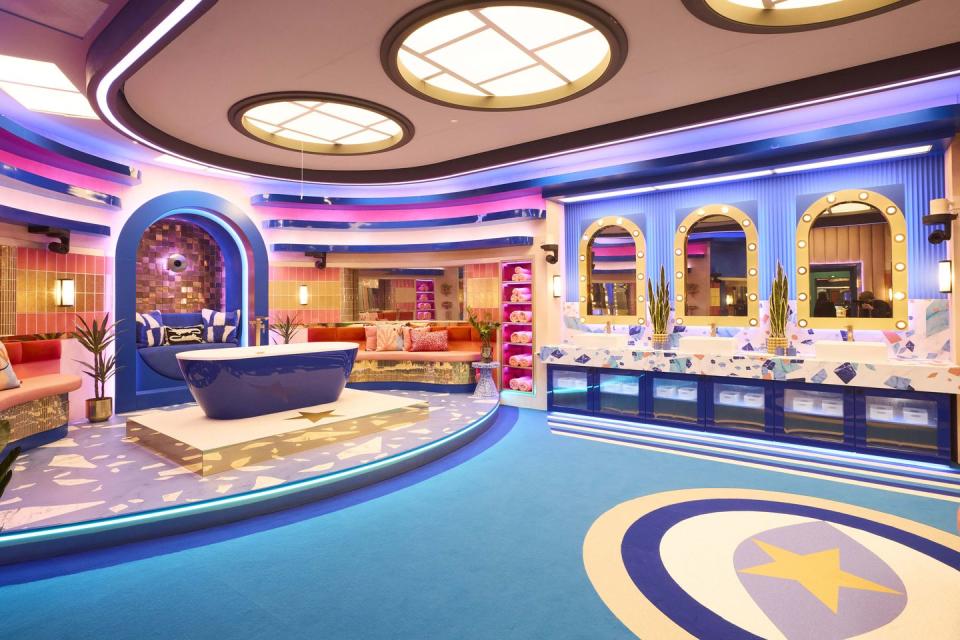 celebrity big brother 2024 house bathroom