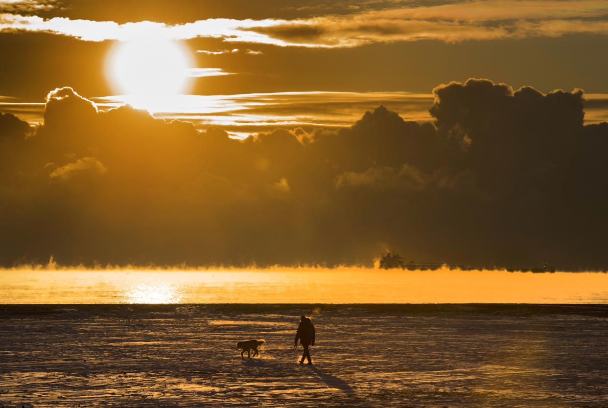 Near-record heat despite the absence of an El Nino is evidence of climate change