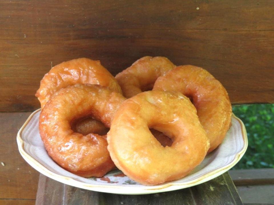 Among the ingredients in these glazed donuts is mashed potatoes.