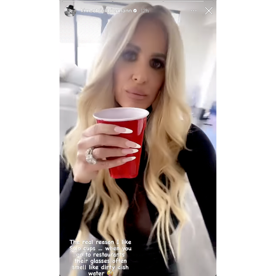 Kim Zolciak-Biermann Wears Wedding Ring Amid Messy Split From Kroy Biermann