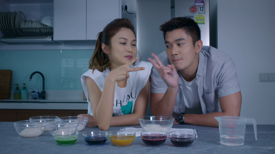 Singaporean actors Joanne Peh and Elvin Ng in Mediacorp's romance drama series Heart To Heart. (Photo: Mediacorp) 