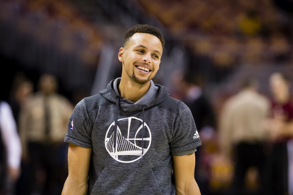 CLEVELAND, OH - DECEMBER 25: Stephen Curry #30 of the Golden State Warriors warms up prior to the game against the Cleveland Cavaliers at Quicken Loans Arena on December 25, 2016 in Cleveland, Ohio. NOTE TO USER: User expressly acknowledges and agrees that, by downloading and/or using this photograph, user is consenting to the terms and conditions of the Getty Images License Agreement. Mandatory copyright notice. (Photo by Jason Miller/Getty Images)