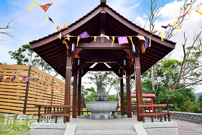 公園內有許多充滿日式氣息的建築讓旅人駐足欣賞／玩全台灣旅遊網特約記者吳明倫攝