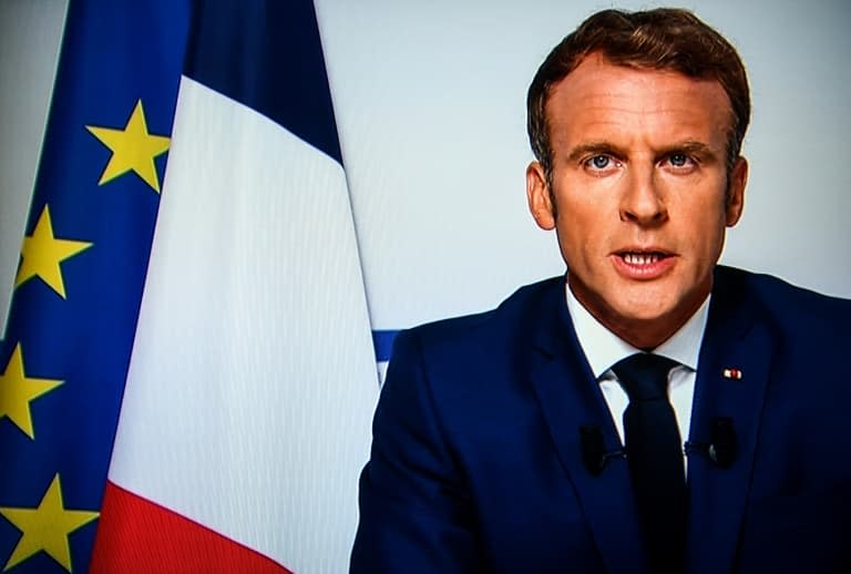 Le président de la République Emmanuel Macron lors de son allocution télévisée à propos de la situation en Afghanistan, depuis le fort de Brégançon, à Bormes-les-Mimosas (Var), le 16 août 2021  - Christophe ARCHAMBAULT © 2019 AFP