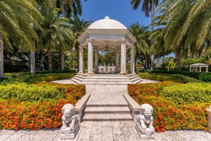 a gazebo at the most expensive home currently for sale in Florida, 18 La Gorce Circle in Miami Beach