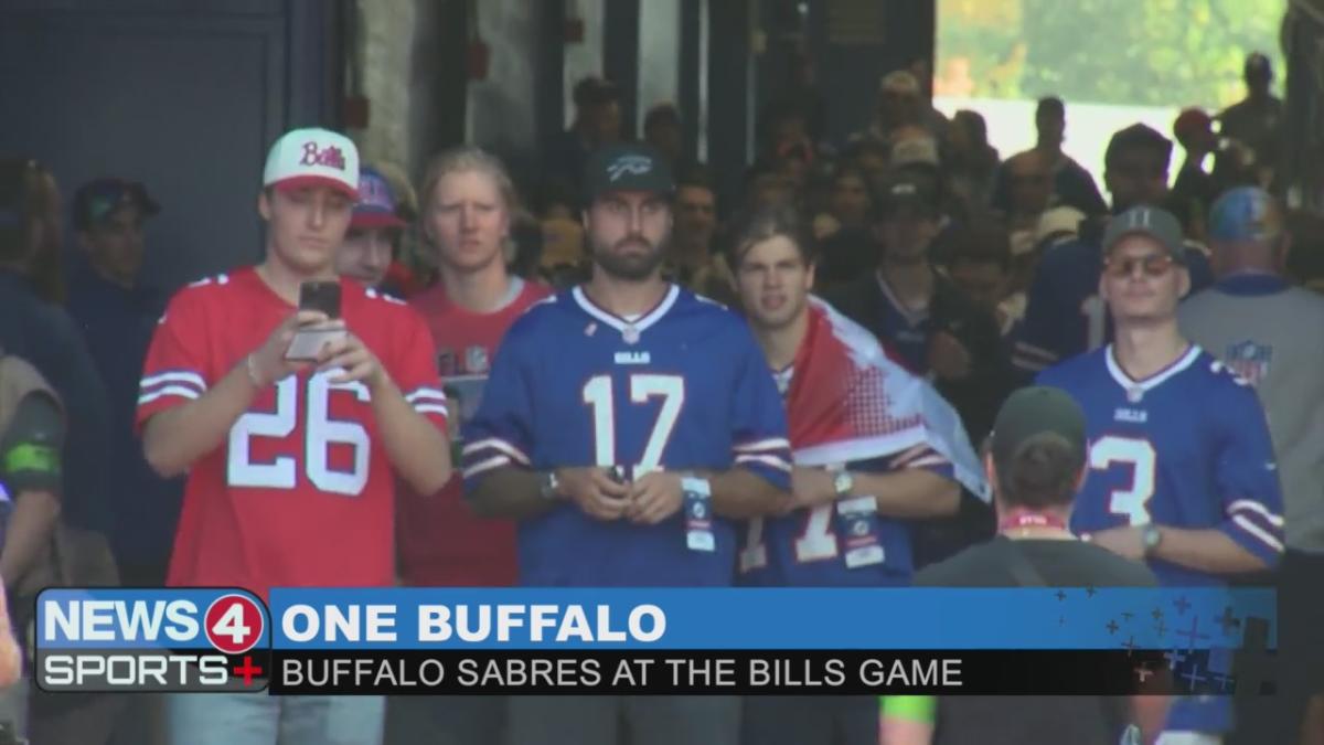 Buffalo Sabres take in Bills victory at Highmark Stadium