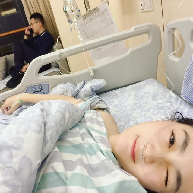 李蘊入院︳14歲影性感相惹嘩然 會考4分讀菲國大學 嫁內地才俊未夠30歲生2個