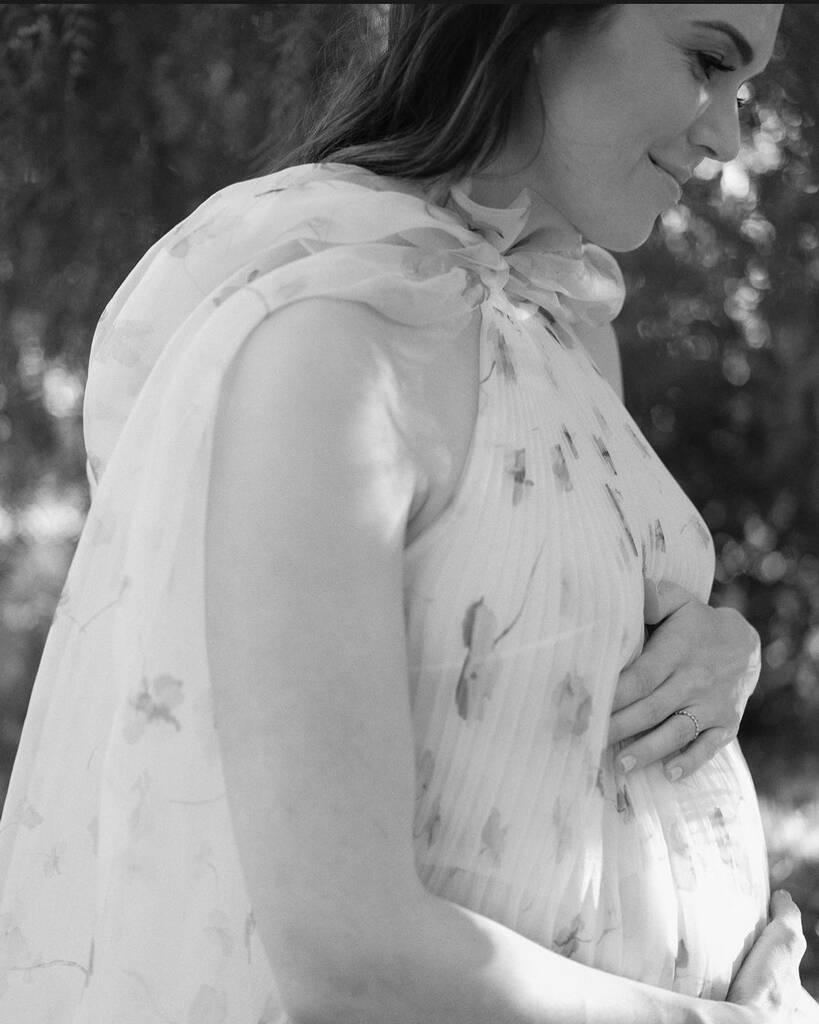 Mandy Moore Pregnancy Shoot