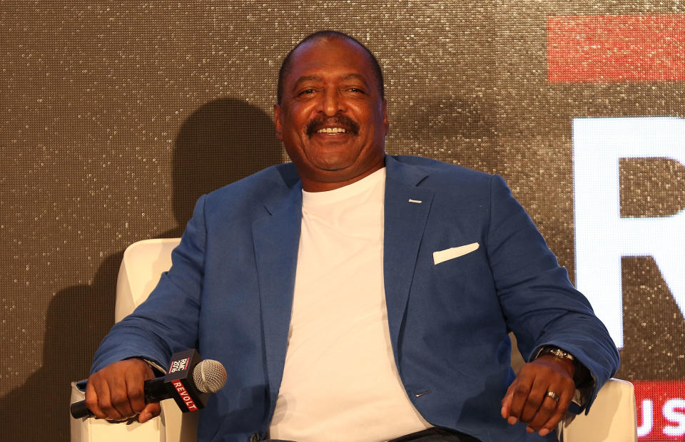 MIAMI BEACH, FL - OCTOBER 14:  Matthew Knowles attends Revolt Music Conference  on October 14, 2016 in Miami Beach, Florida.  (Photo by Aaron Davidson/WireImage )