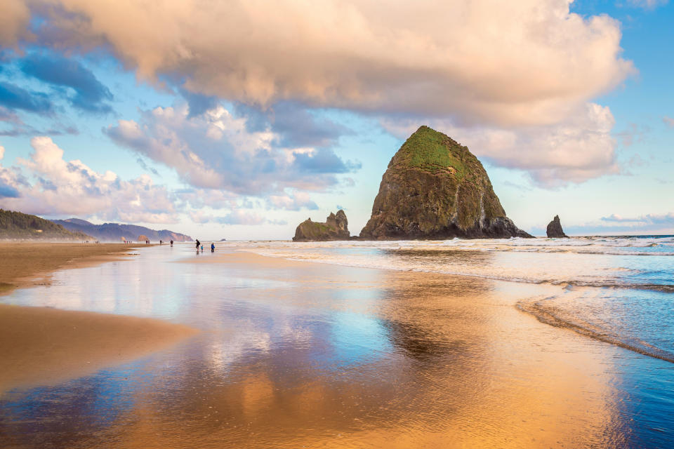 Cannon Beach's iconic Haystack Rock