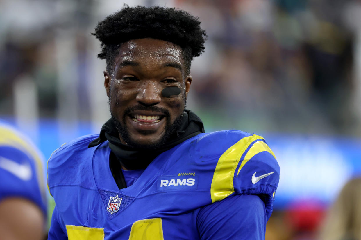 INGLEWOOD, CALIFORNIA - DECEMBER 25: Leonard Floyd #54 of the Los Angeles Rams reacts to a play during the fourth quarter against the Denver Broncos at SoFi Stadium on December 25, 2022 in Inglewood, California. (Photo by Katelyn Mulcahy/Getty Images)