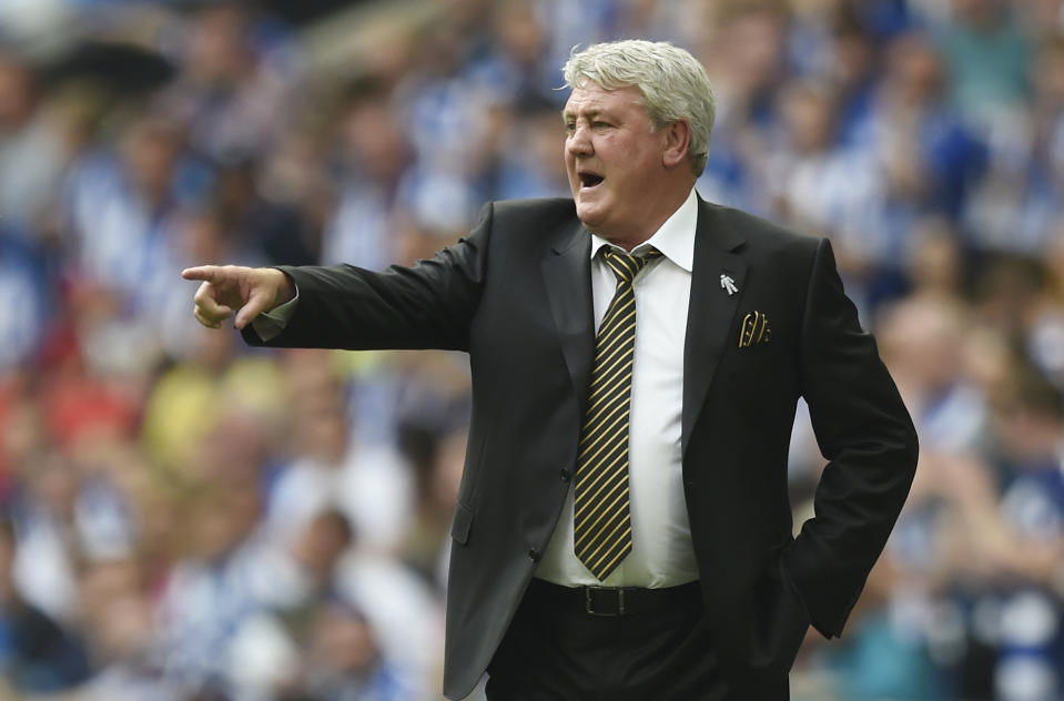 Britain Soccer Football - Hull City v Sheffield Wednesday - Sky Bet Football League Championship Play-Off Final - Wembley Stadium - 28/5/16 Hull City manager Steve Bruce Action Images via Reuters / Tony O'Brien Livepic EDITORIAL USE ONLY. No use with unauthorized audio, video, data, fixture lists, club/league logos or "live" services. Online in-match use limited to 45 images, no video emulation. No use in betting, games or single club/league/player publications. Please contact your account representative for further details.