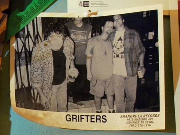 Grifters-1606702284