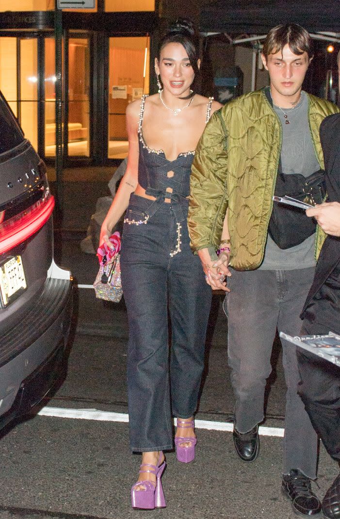 Dua Lipa and Anwar Hadid go to dinner at Russian Tea Room in New York, Sept. 19. - Credit: BeautifulSignatureIG/Splash News