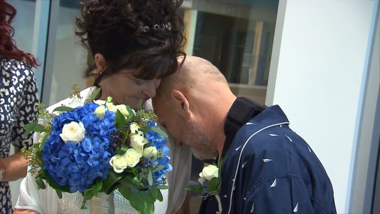 'I love him and I almost lost him': Montreal couple ties the knot in hospital after lifesaving surgery