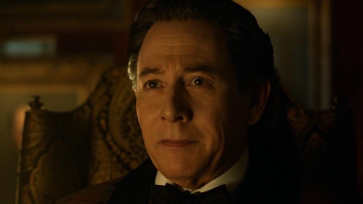  Paul Reubens as Elijah Van Dahl on Gotham 