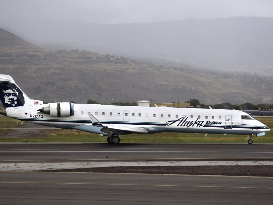 Alaska Airlines Bombardier CRJ 700