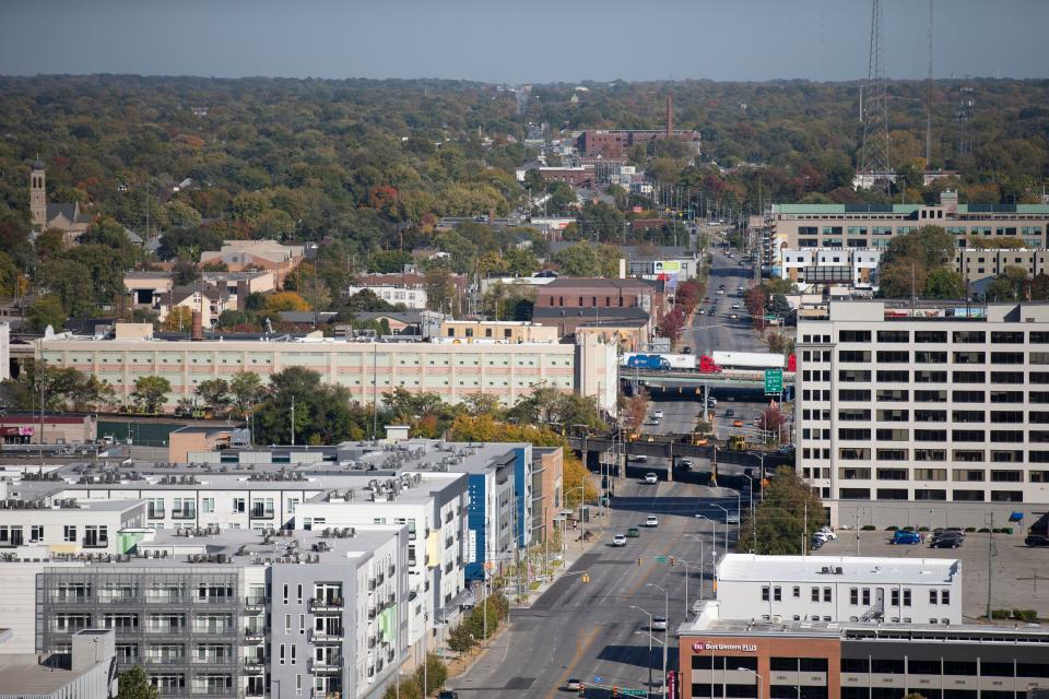 A view of Washington Street, looking east from downtown, which would lose two lanes of traffic to the Blue Line unless Sen. Aaron Freeman prevails with a bill that would force IndyGo to share the lanes with traffic.